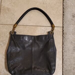 Elegant Black Leather Shoulder Bag